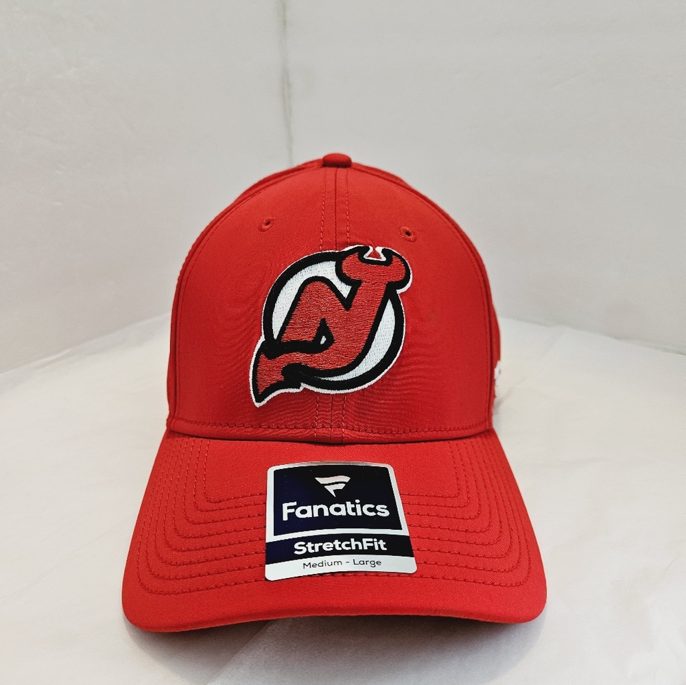 Fanatics StretchFit New Jersey Size M/L Red Devils Core Primary Logo Flex Cap